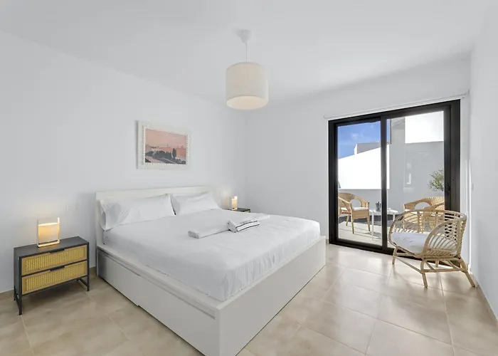 Casahost Fontaine Bleue Villa *