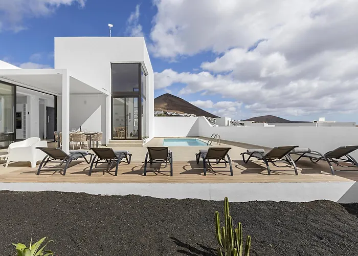 Casahost Fontaine Bleue * Tías