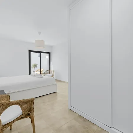 Casahost Fontaine Bleue *