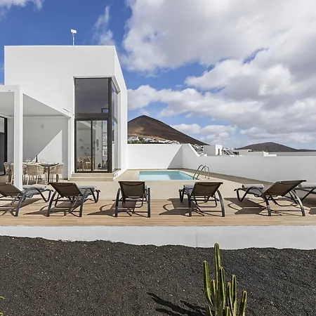 Casahost Fontaine Bleue * Tias