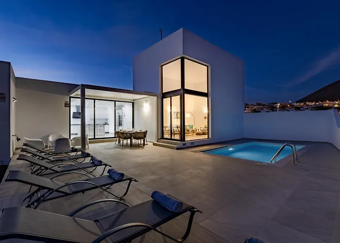 Casahost Fontaine Bleue Villa Tias