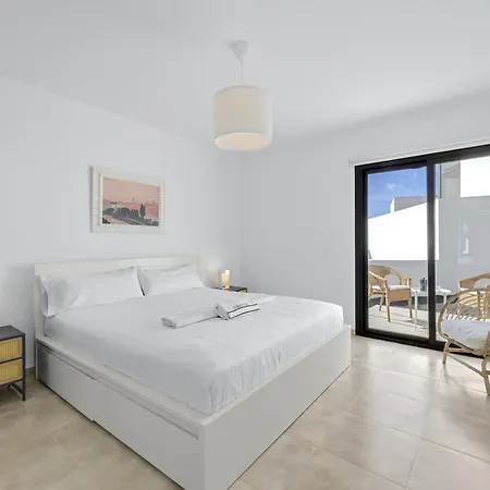 Casahost Fontaine Bleue Villa *